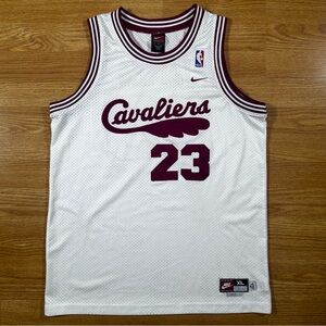 Vtg. SEWN Nike Team NBA Cleveland Cavaliers LeBron James #23 Jersey Youth XL +2